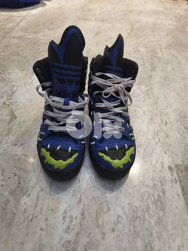 Adidas shoes size 41.5 1