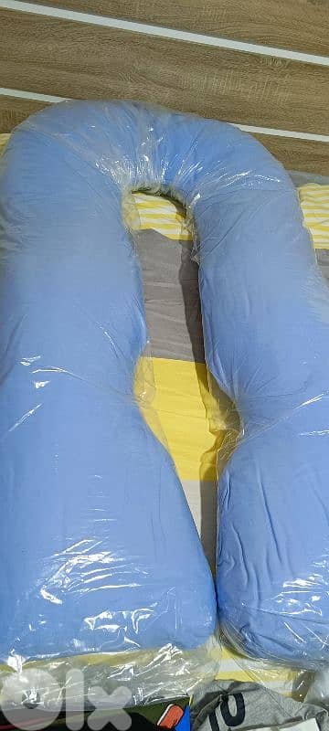 pregnancy pillow 1