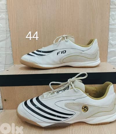 Adidas shoes size 44