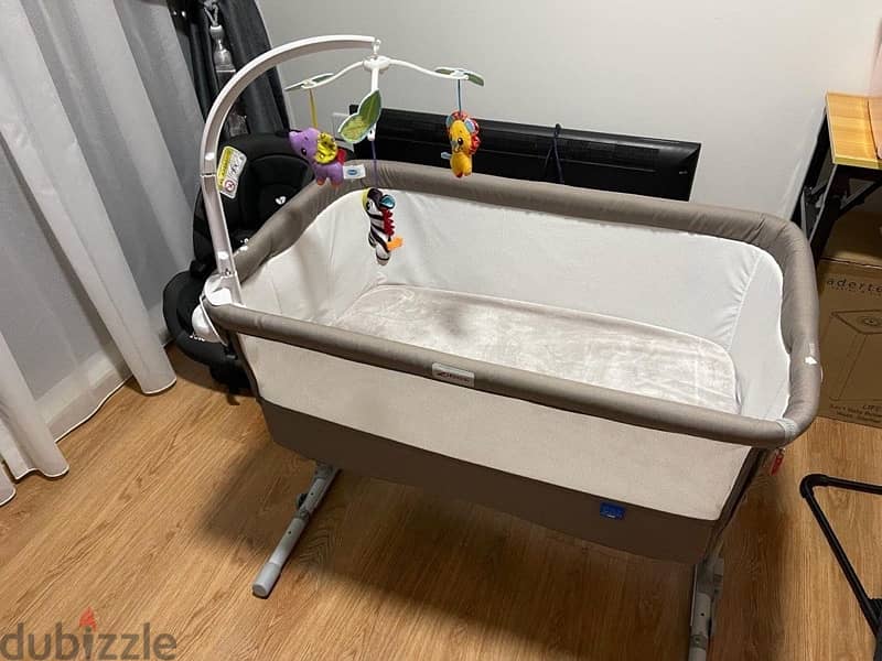 zibos next to me with electric swing  and a cam bath tub 0