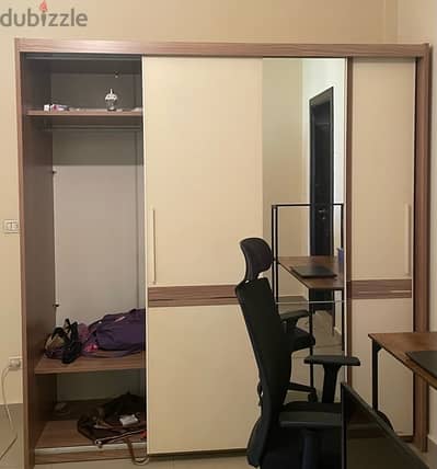 Big closet for sale, in good condition