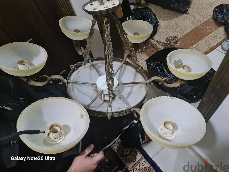 ثريا نحاس قديم عدد ٥ 3