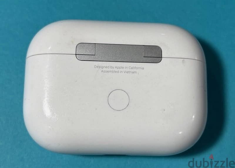 Apple AirPods Pro 2 very clean 3al fa7s 4