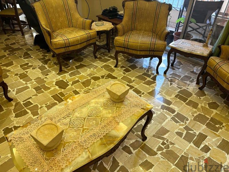 Full Dining room for sale! 6