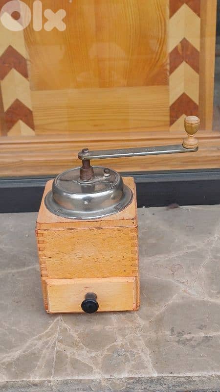 antique 0