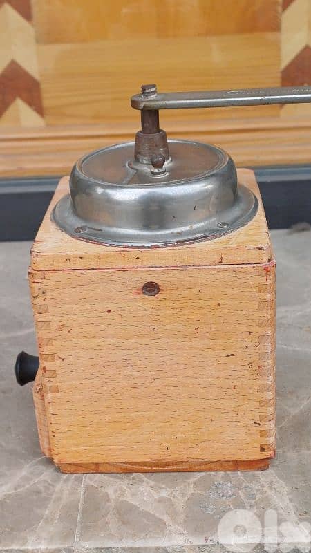 antique 3
