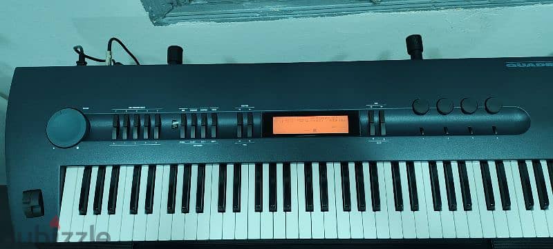 ALESIS PROFESSIONAL SYNTHESIZER 2