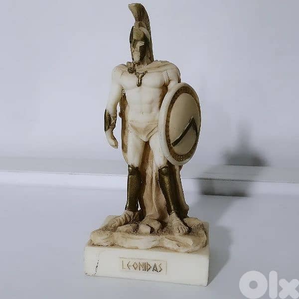 Leonidas Porcelain Figure 0