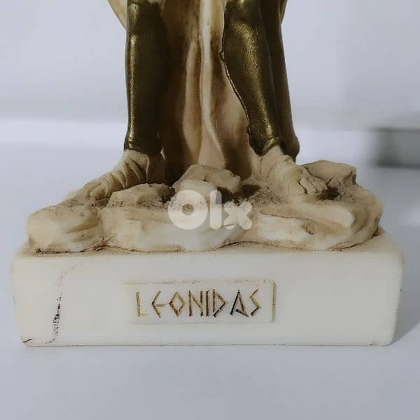 Leonidas Porcelain Figure 2