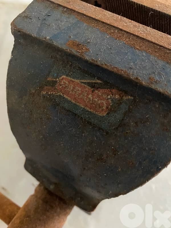 big old English malzameh with German stand 5