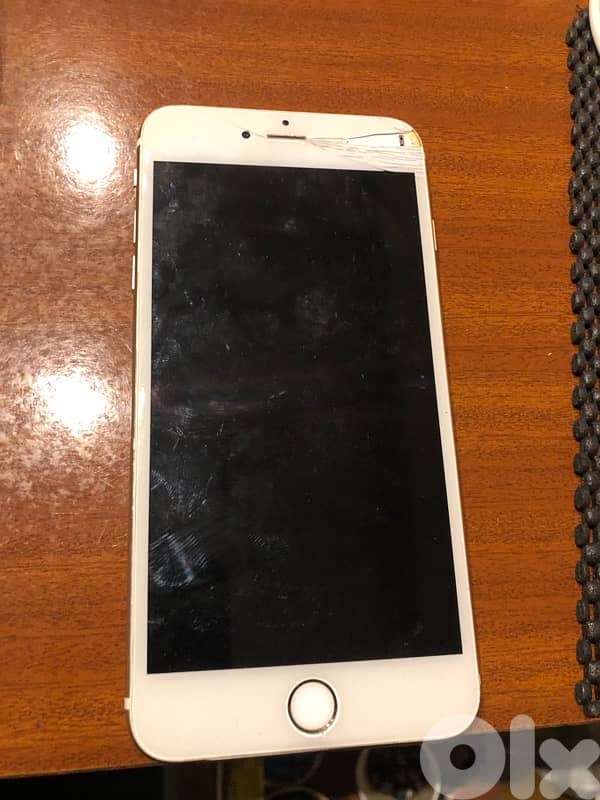 Iphone 6s plus ( need AC REPAIR) 0