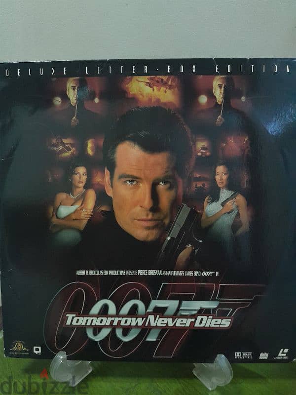 JAMES BOND Collection Lot 7 deluxe LB/WS Laserdiscs 10$ each 5