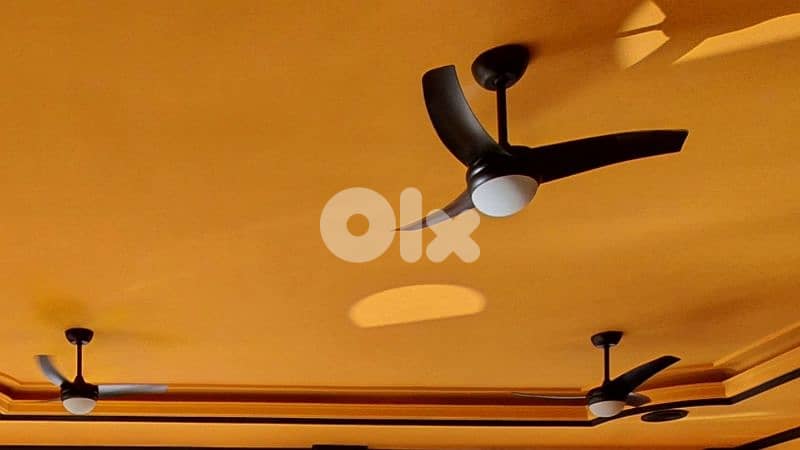 مراوح مع ضوء على الريموت 1