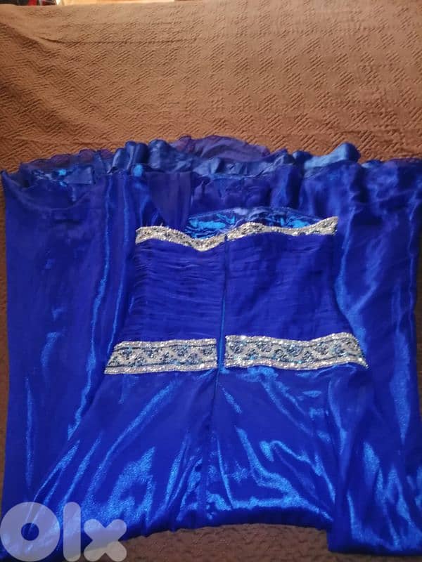 فستان لا جميع المناسبات 2