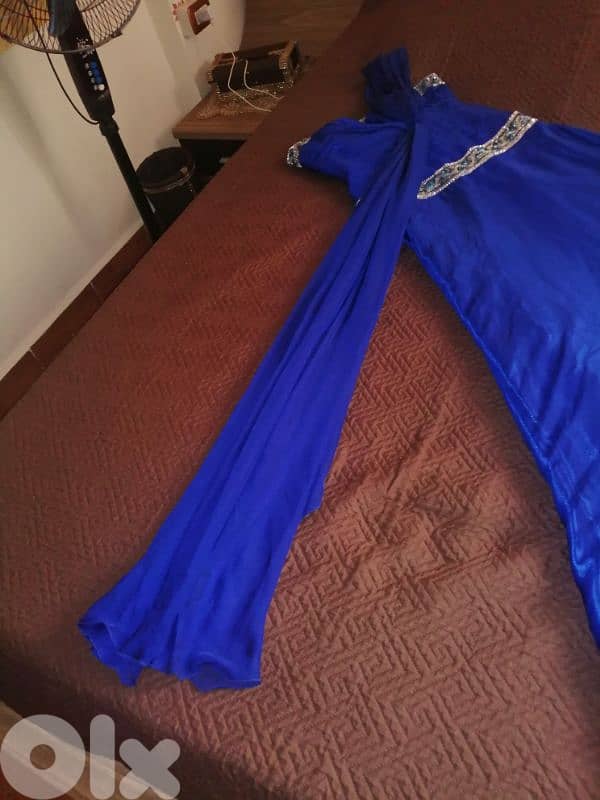 فستان لا جميع المناسبات 4