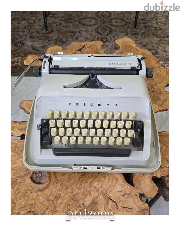Triumph gabriele 10 typewriter dactylo 3