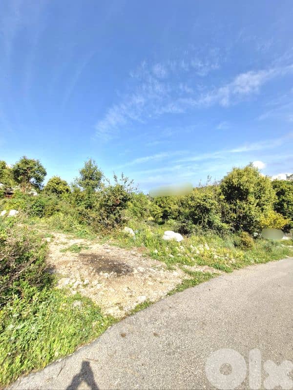 Land for sale in Aamchit -Flat  أرض للبيع في عمشيت -مسطحة 0