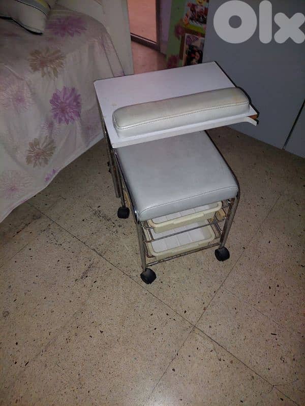 beauty parlour صالون نسائي للبيع 2