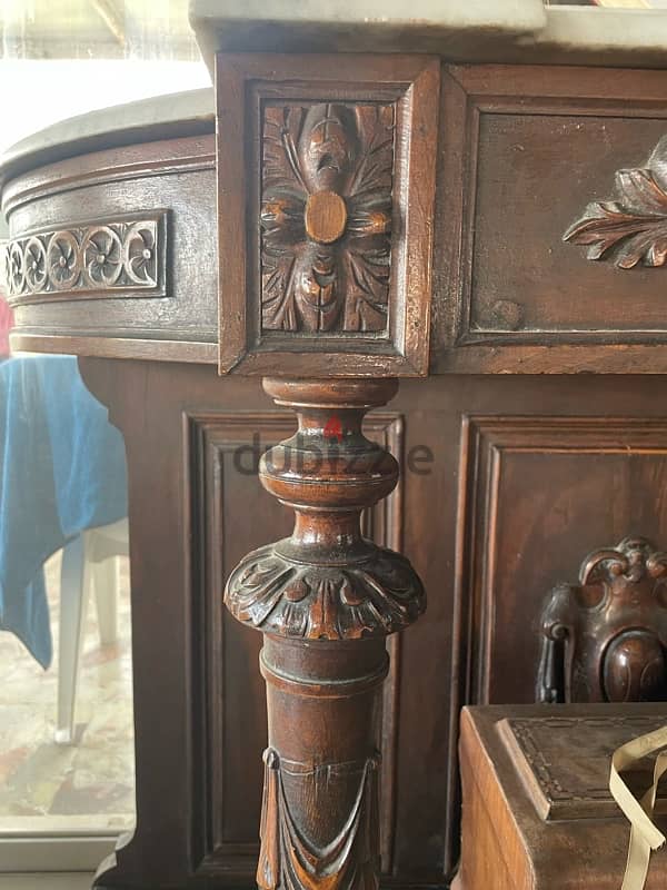 Beautiful Antique Wooden Console with Marble Top 3