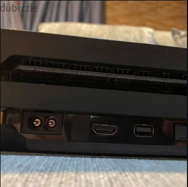 PS4 pro 1TB + 2 controllers + 6 games bundle 3