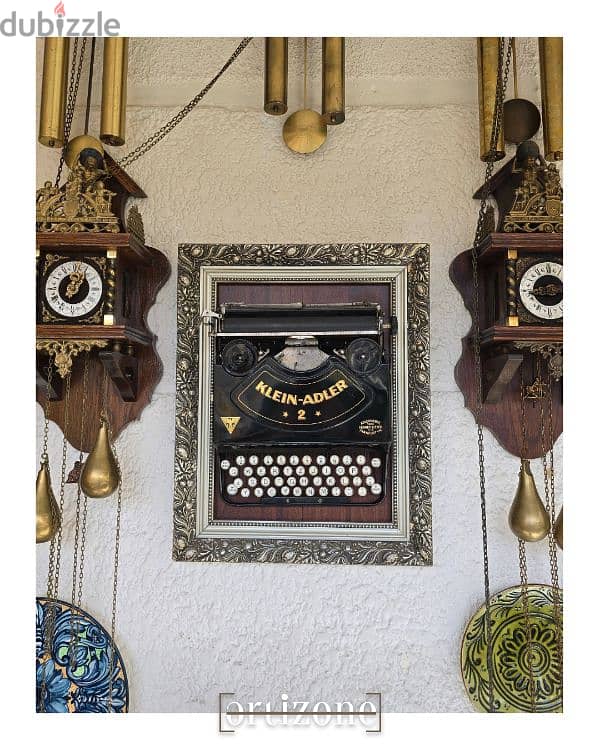 Vintage Framed Typewriter / Dactylo 2
