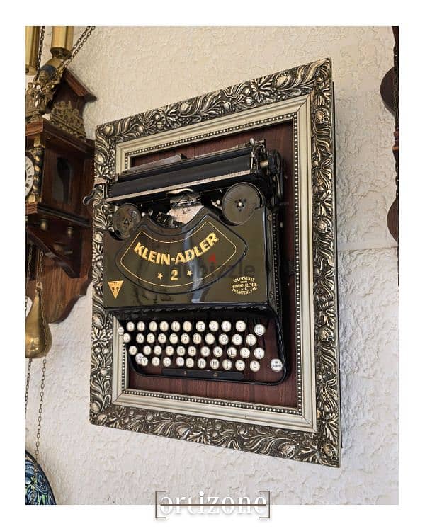 Vintage Framed Typewriter / Dactylo 5