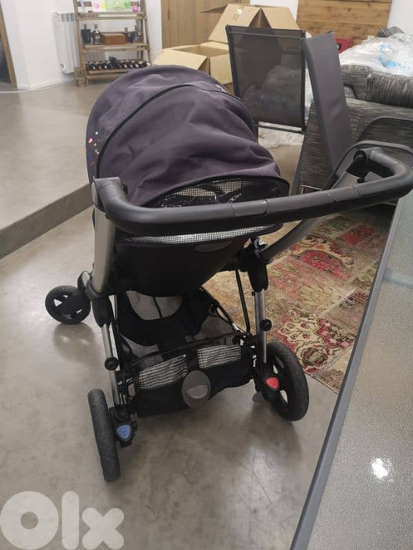 Bebeconfort stroller, car seat and 2 bases 5