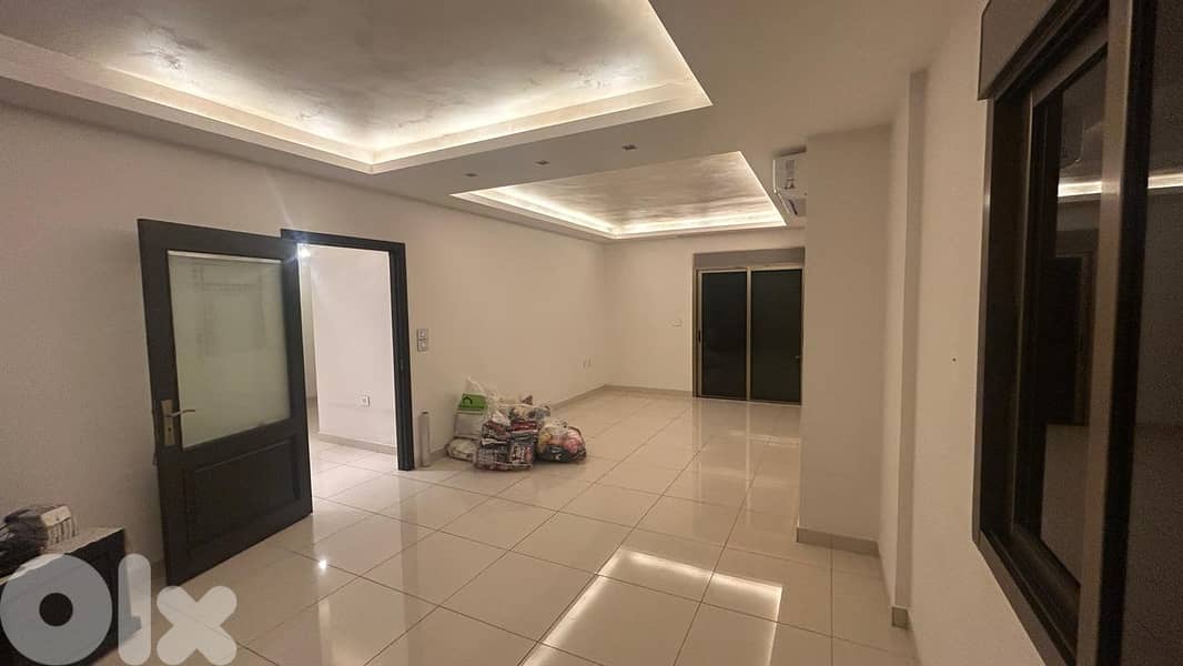 Apartment for sale in Hadath - شقة للبيع في الحدث 0