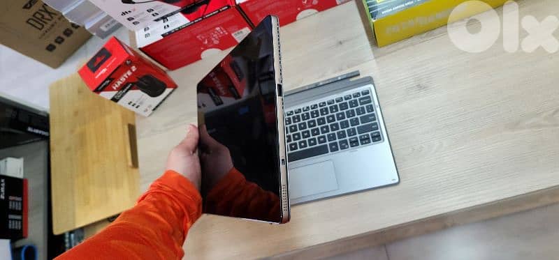 Dell 7210 2 in 1 laptop - tablet with detachable keyboard 2