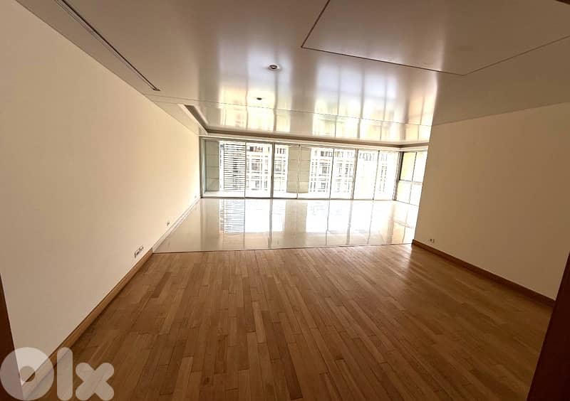 NEW | STRATEGIC LOCATION | SPACIOUS | MODERN | UPGRADED | 0