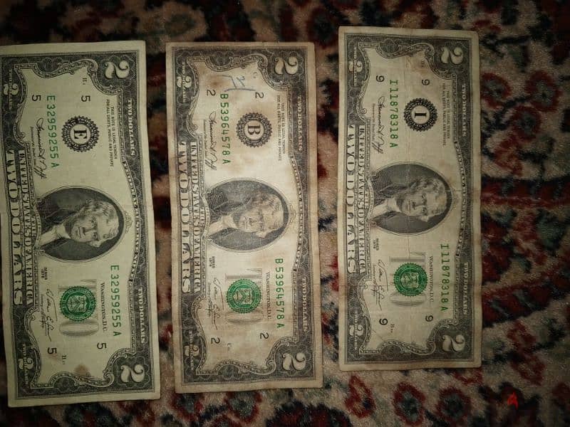 عملة 2$ قديمة 0