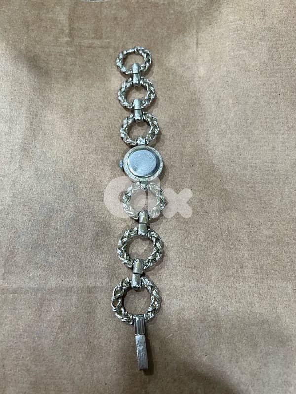 ساعة ربط قديمة 2