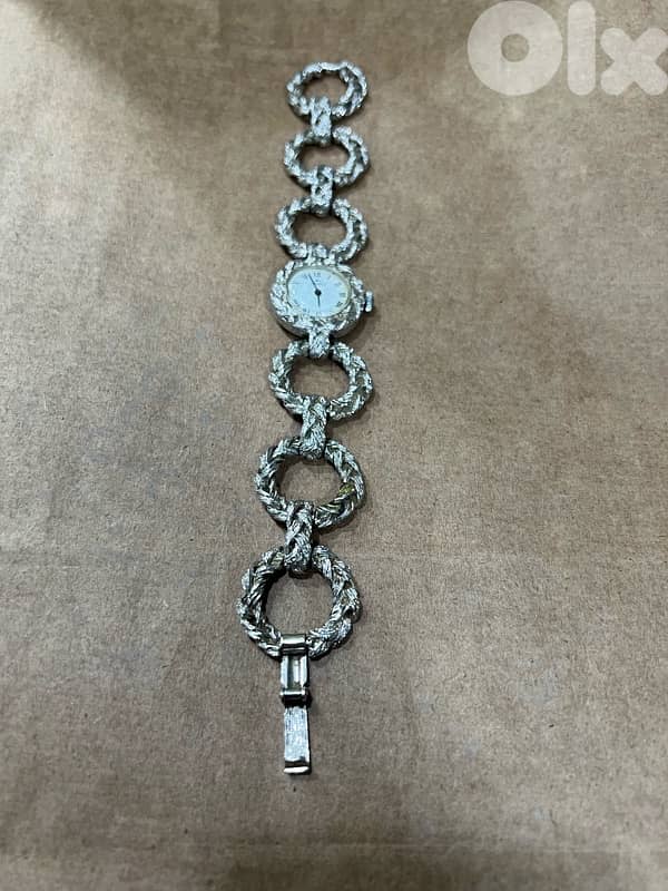 ساعة ربط قديمة 1