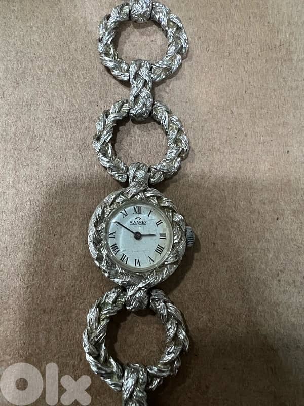 ساعة ربط قديمة 0