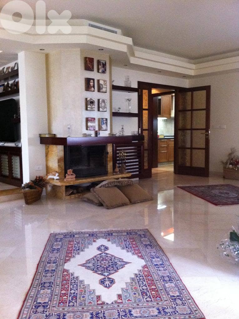 SPACIOUS APARTMENT IN AIN EL TINEH PRIME (290SQ) 4 BEDROOMS (JNR-121) 0