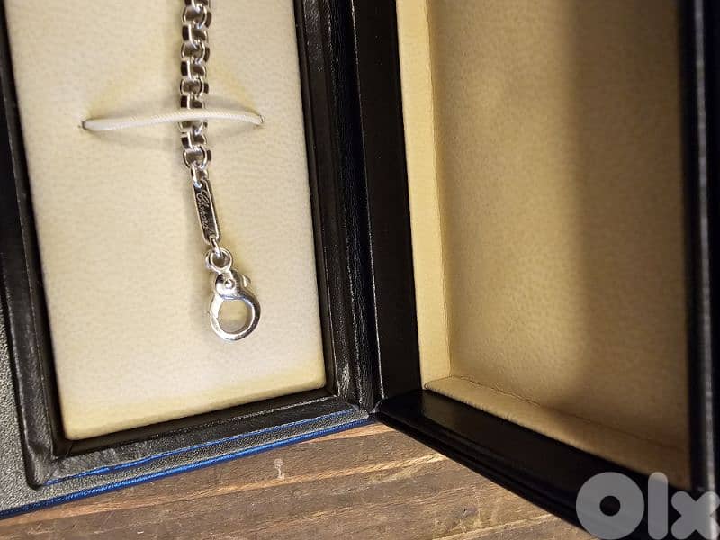 CHOPARD 18K HAPPY FISH CHARM BRACELET 4000$ 0