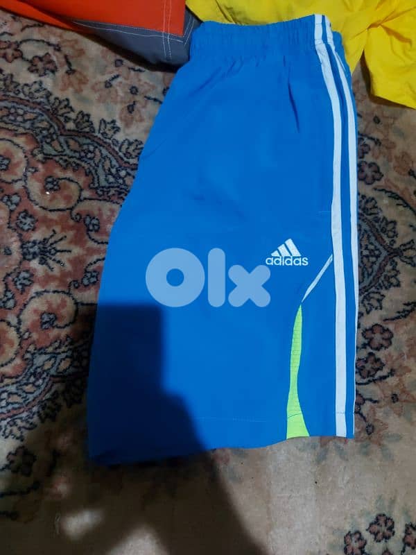 للبيع شورتات رجالي 0