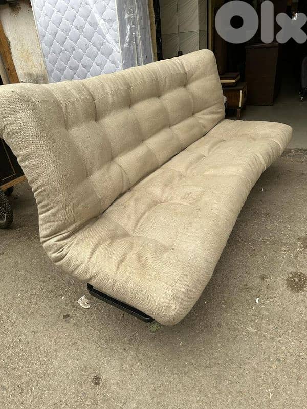 صوفا بتفتح تخت تركية كتير نظيفة 2