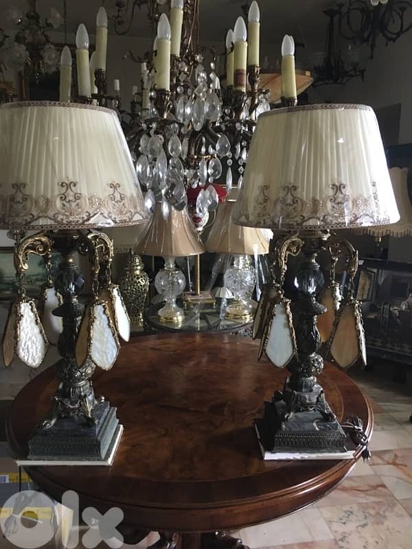 pair of Tiffany table lamps 0