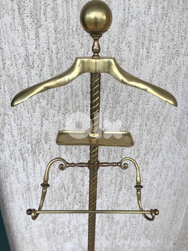 تعليقة تياب برونز انكليزية 1