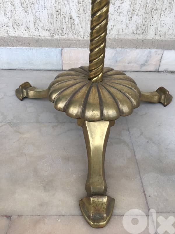 تعليقة تياب برونز انكليزية 2