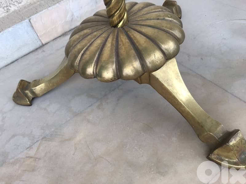 تعليقة تياب برونز انكليزية 3