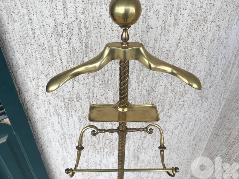 تعليقة تياب برونز انكليزية 5