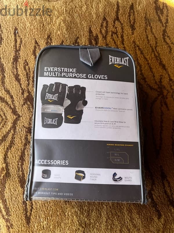 Everlast UFC Gloves 1