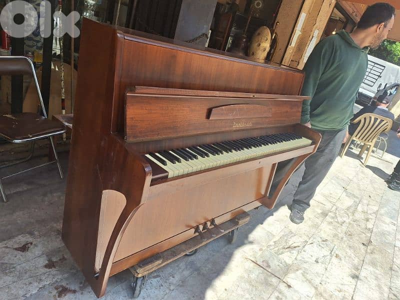 piano made in Germany 3 pedal brand Steinmann Amazing price 2