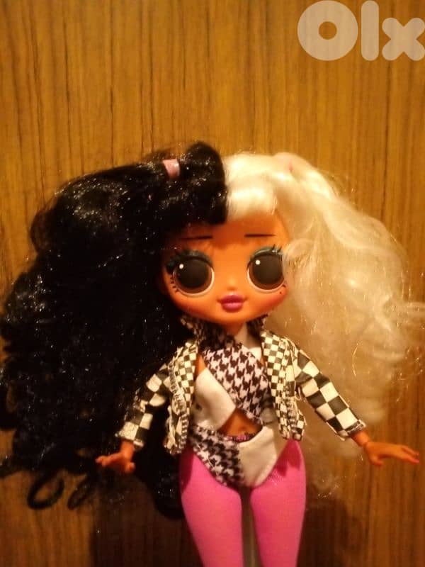 WINTER DISCO DOLLIE LOL Black&white MGA Great wearing outfit+Shoes=34$ 1