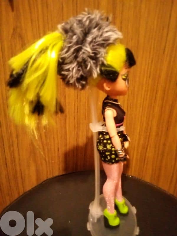 LOL OMG REMIX ROCK BHAD GIRL As new dressed good doll+Boots=31$ 5