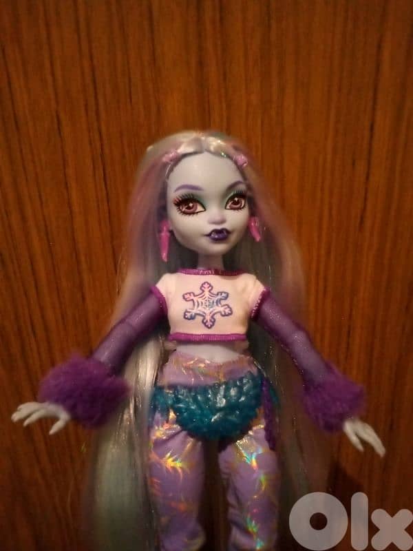 MONSTER HiGH ABBEY BOMINABLE Great doll taller than a regular doll=25$ 1