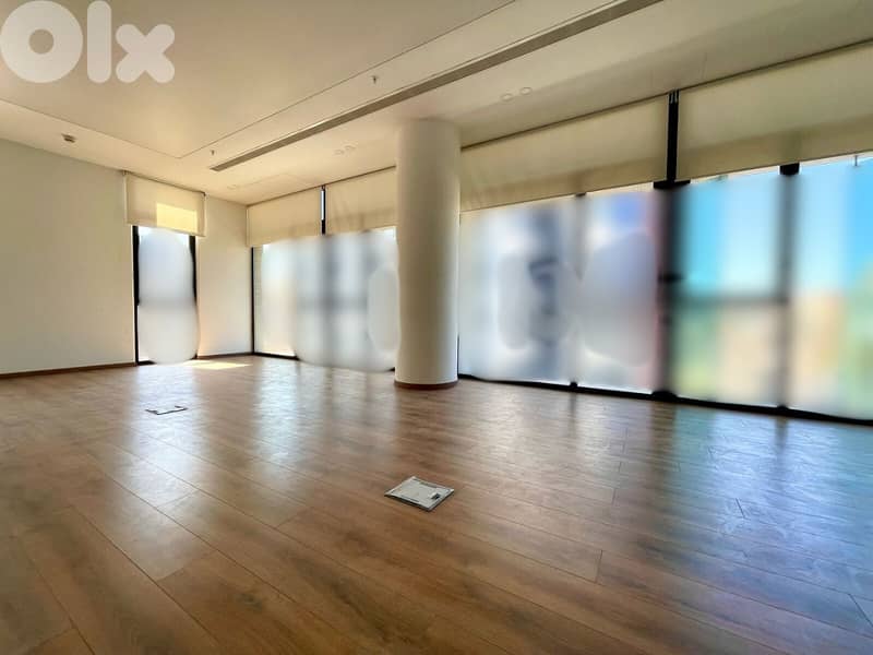 JH25-4066 Office 85m for rent in Achrafieh, $ 1,100 cash 0