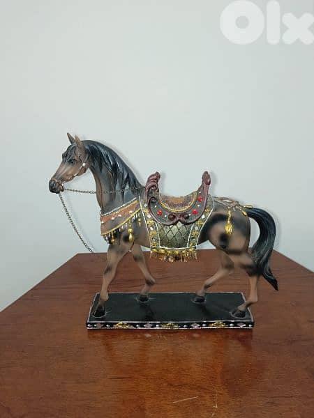 Horse Statue 0